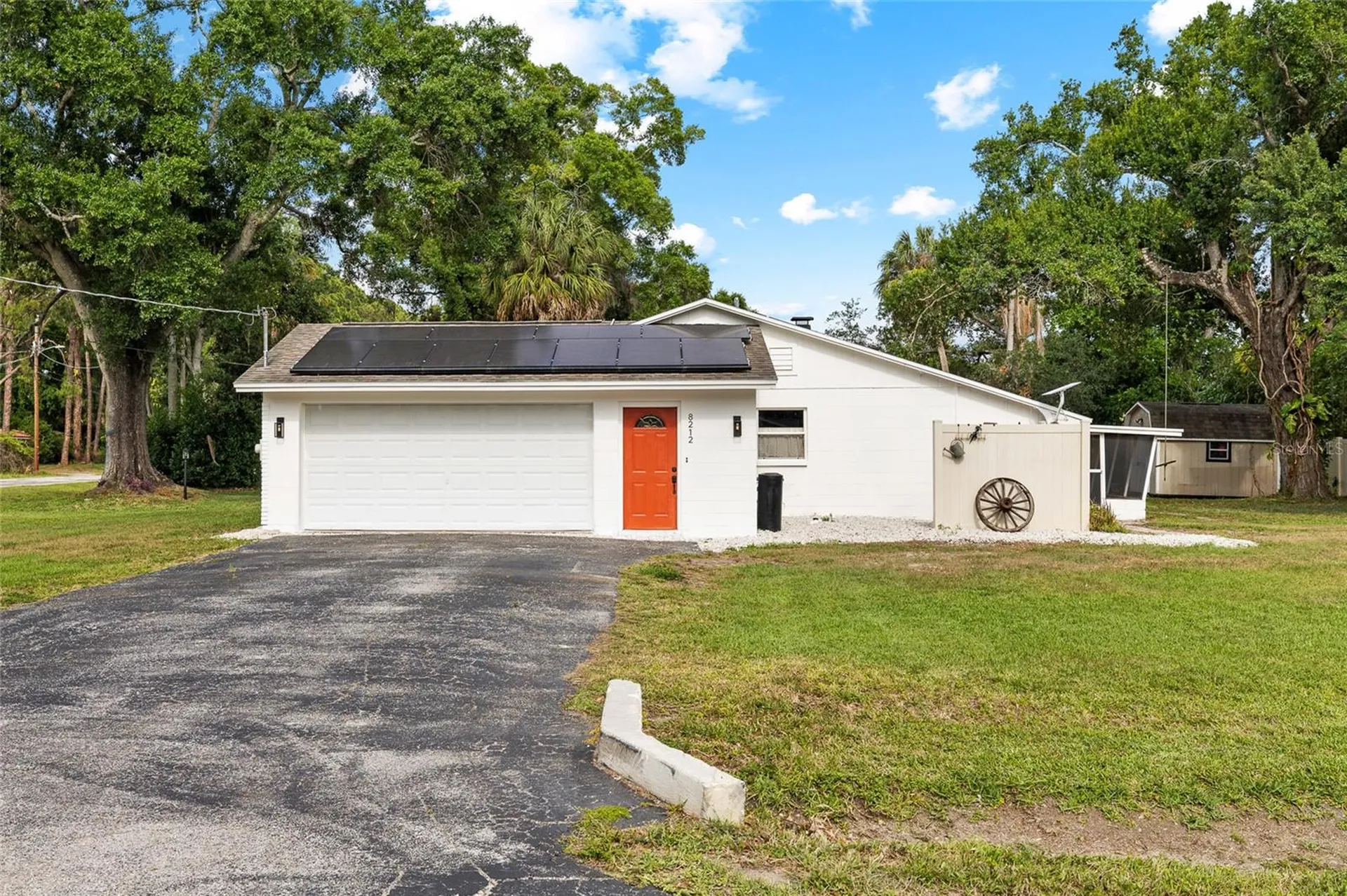 8212 Sunny Vale Place Tampa FL 33615