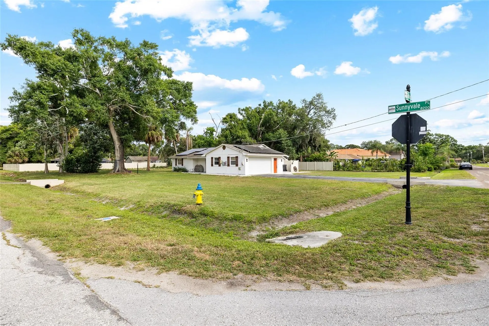 8212 Sunny Vale Place Tampa FL 33615
