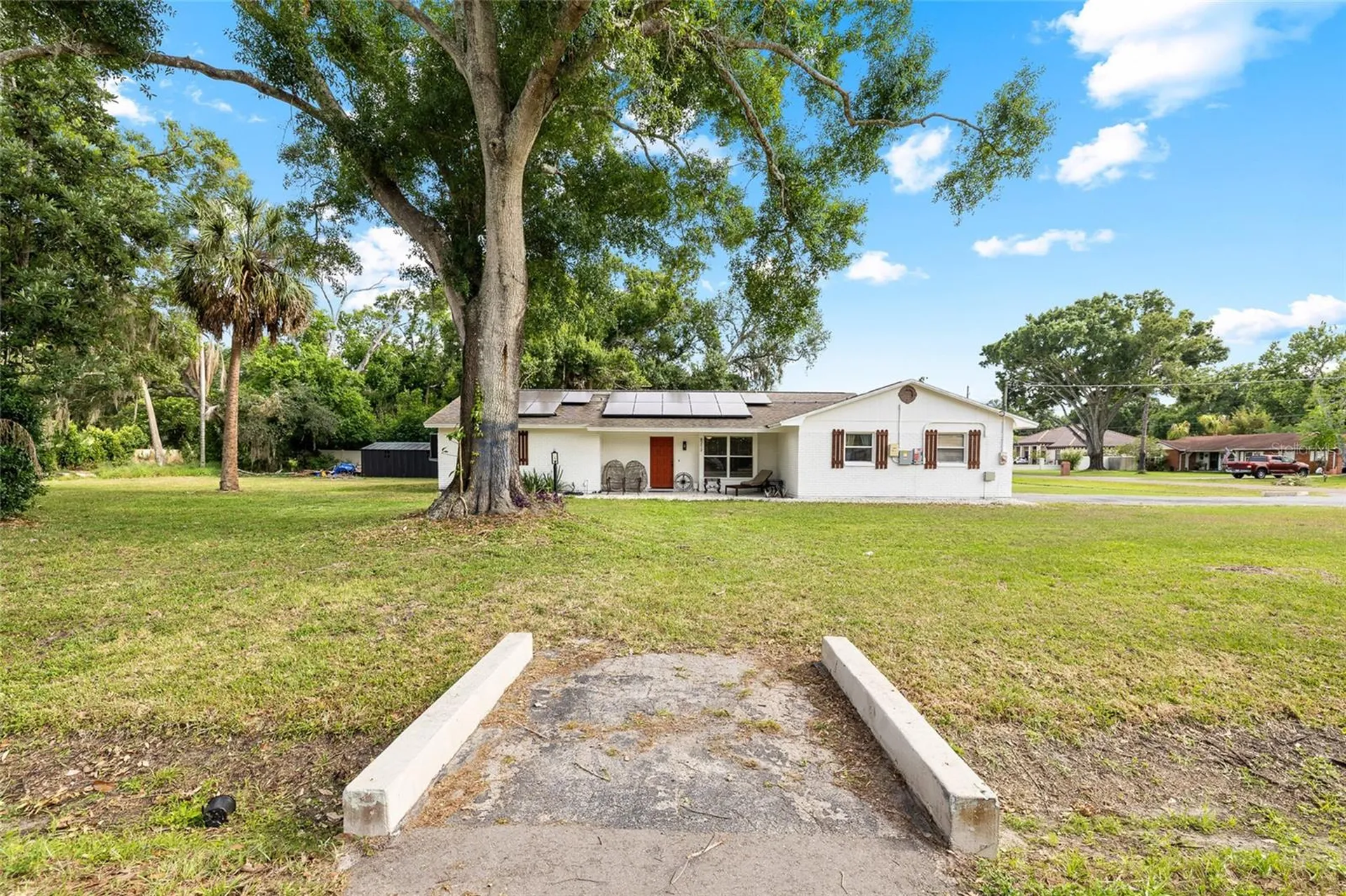 8212 Sunny Vale Place Tampa FL 33615