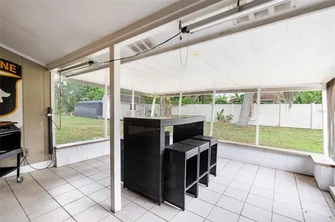 8212 Sunny Vale Place Tampa FL 33615
