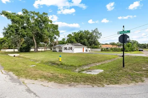 8212 Sunny Vale Place Tampa FL 33615