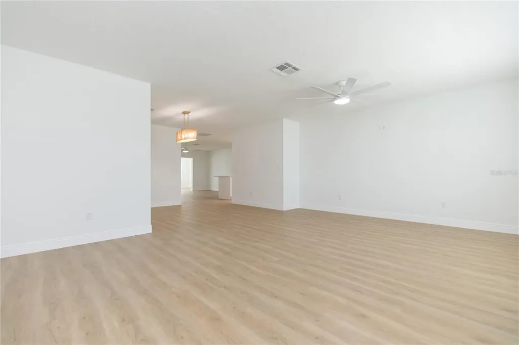 1616 Bentwood Drive Sun City Center FL 33573