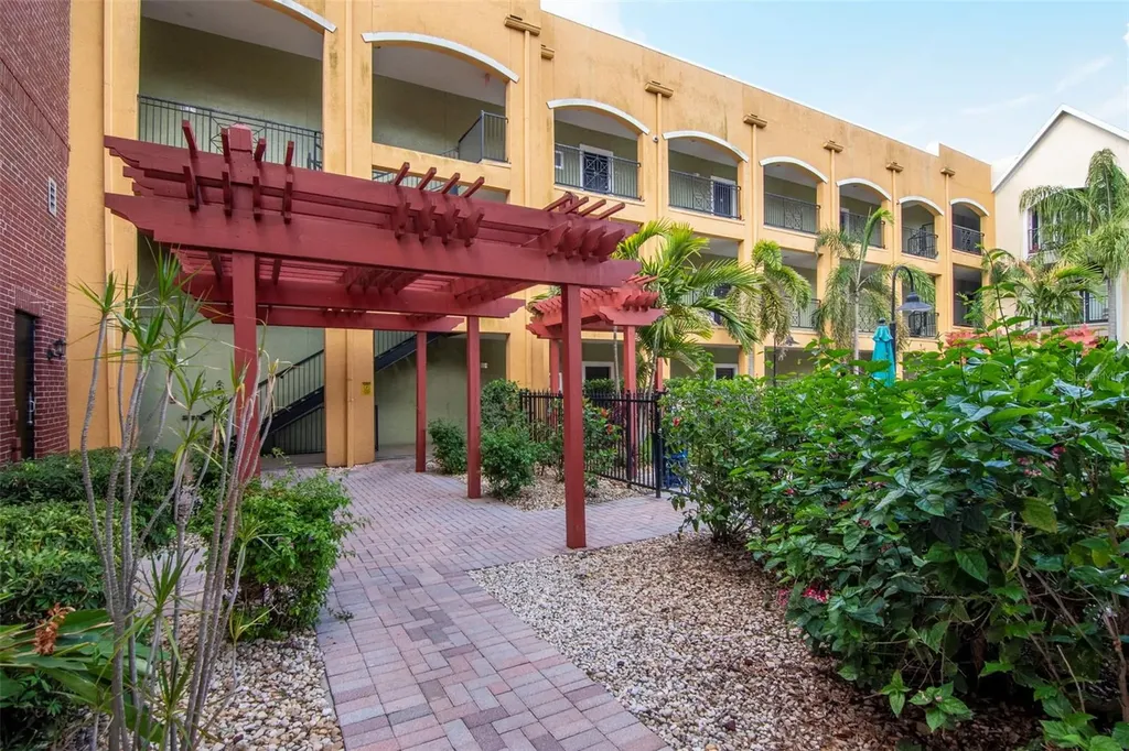 2010 E Palm Avenue Tampa FL 33605
