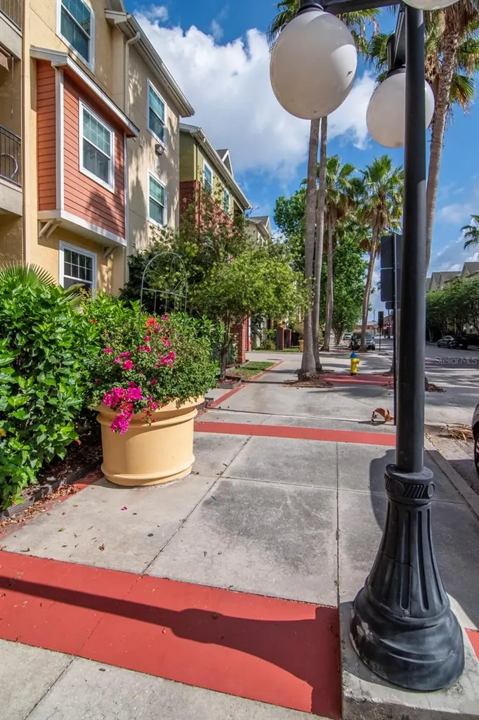 2010 E Palm Avenue Tampa FL 33605