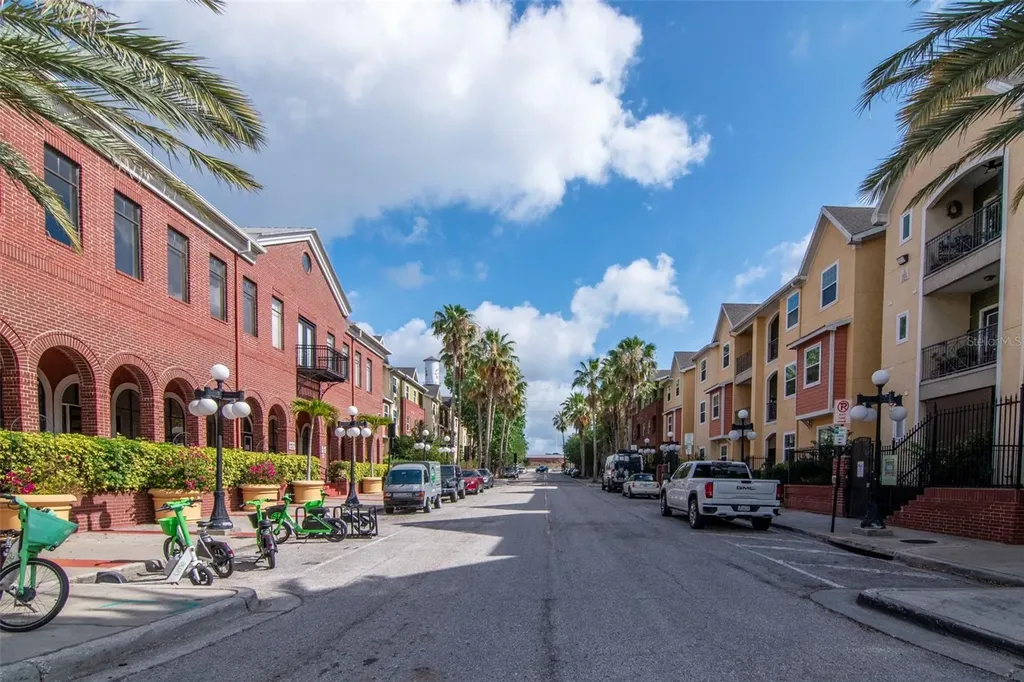 2010 E Palm Avenue Tampa FL 33605