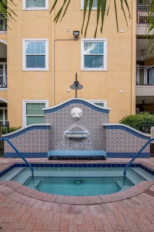 2010 E Palm Avenue Tampa FL 33605