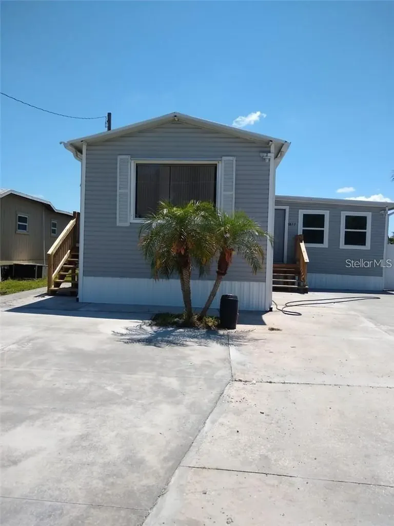 5817 Sussex Drive Tampa FL 33615