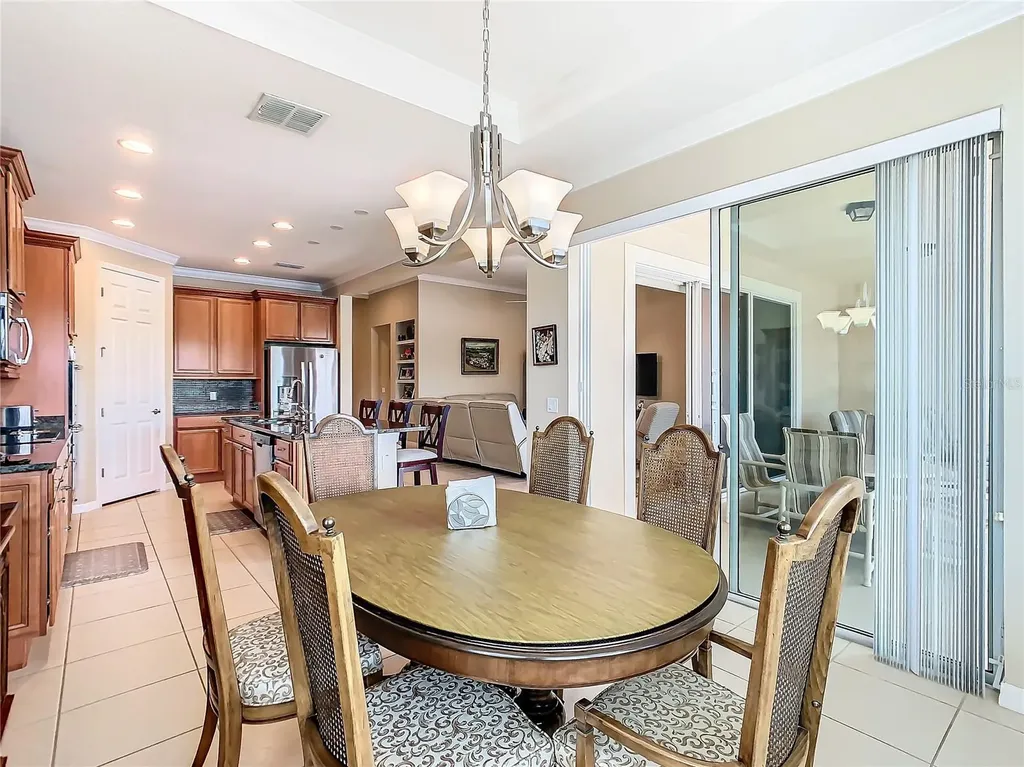 678 Irvine Ranch Road Kissimmee FL 34759