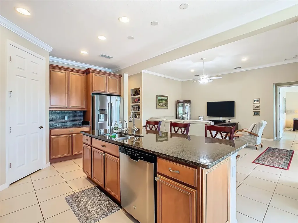 678 Irvine Ranch Road Kissimmee FL 34759