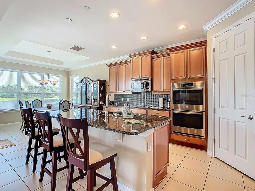 678 Irvine Ranch Road Kissimmee FL 34759