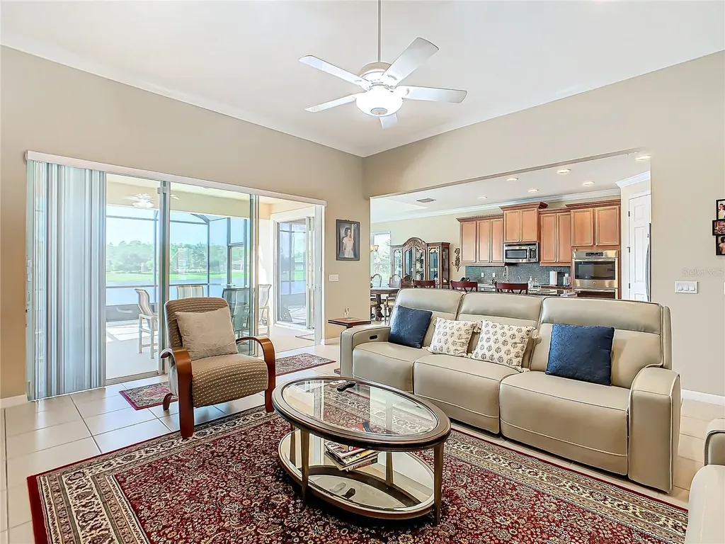 678 Irvine Ranch Road Kissimmee FL 34759