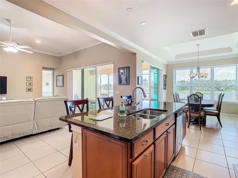 678 Irvine Ranch Road Kissimmee FL 34759