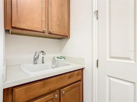 678 Irvine Ranch Road Kissimmee FL 34759