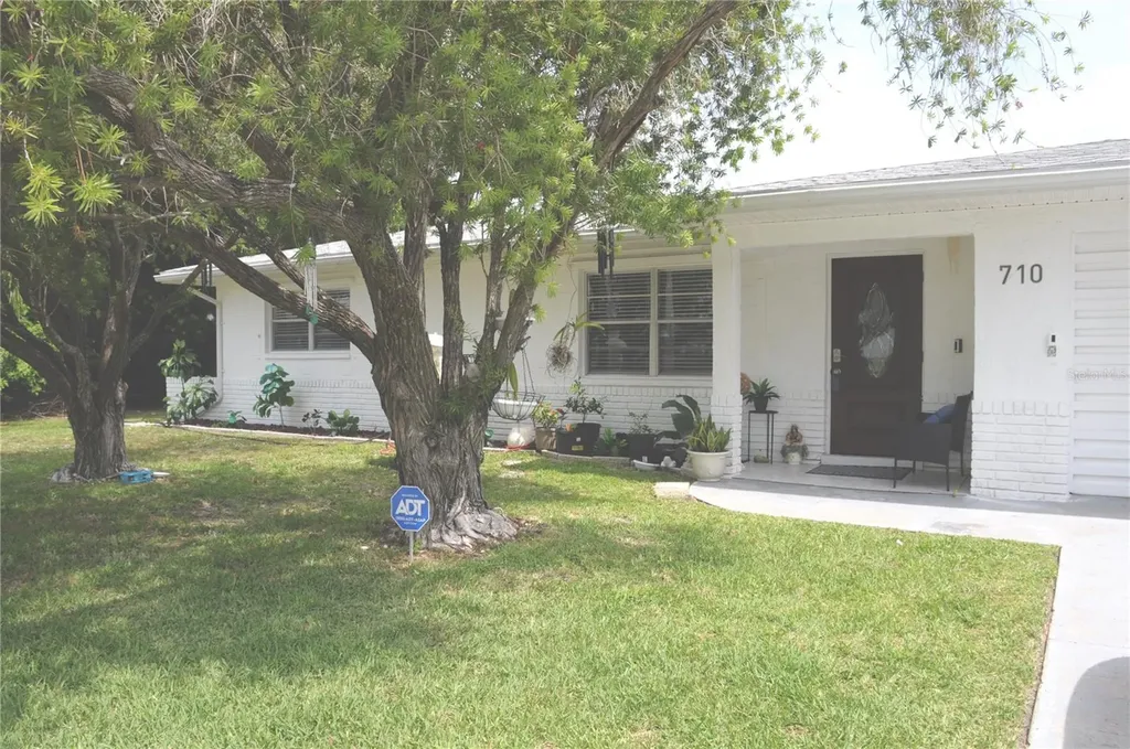 710 Aqui Esta Drive Punta Gorda FL 33950