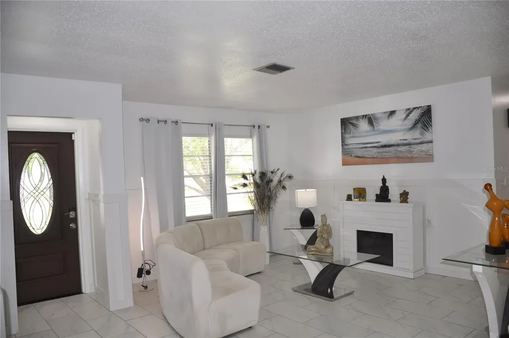 710 Aqui Esta Drive Punta Gorda FL 33950