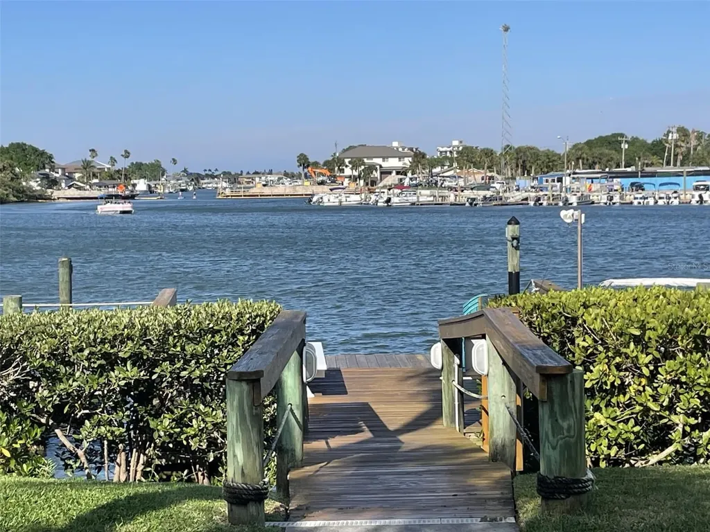 163 Breezeway Court New Smyrna Beach FL 32169