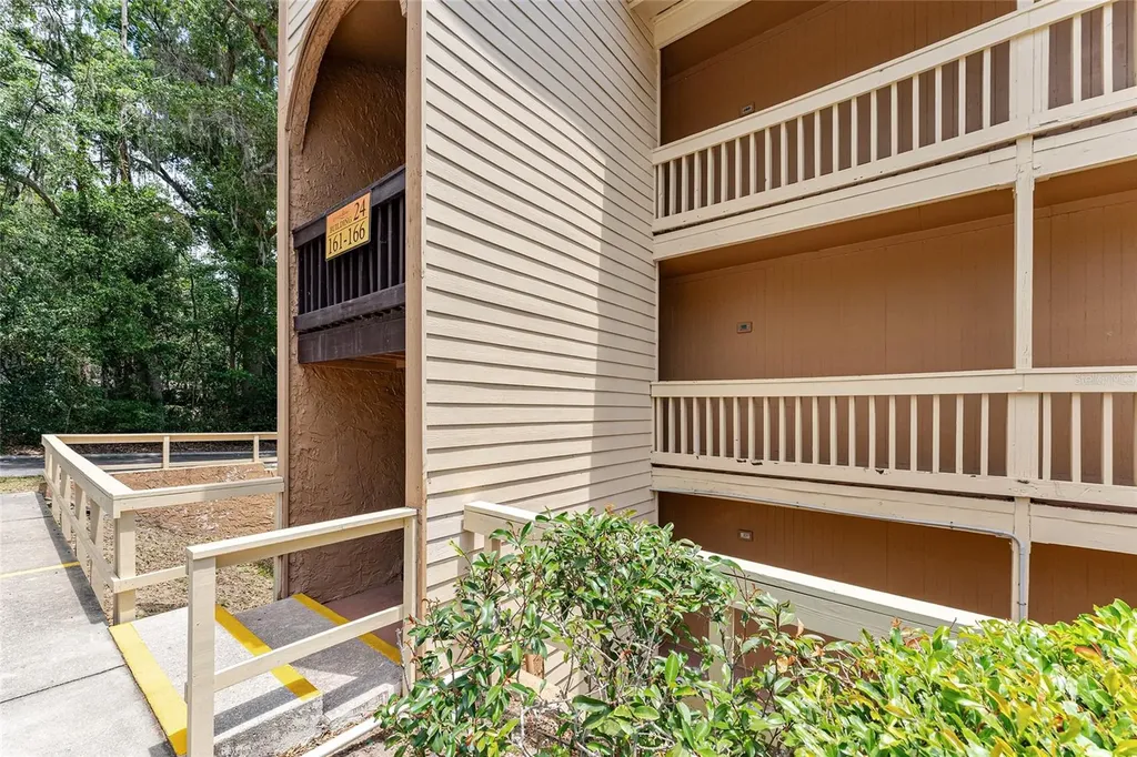 1810 NW 23rd Boulevard Gainesville FL 32605
