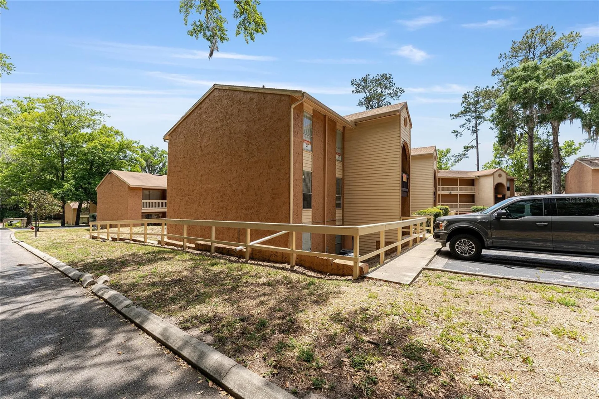 1810 NW 23rd Boulevard Gainesville FL 32605