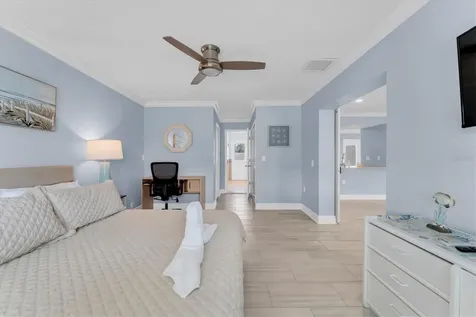 5923 2nd Street E St Pete Beach FL 33706