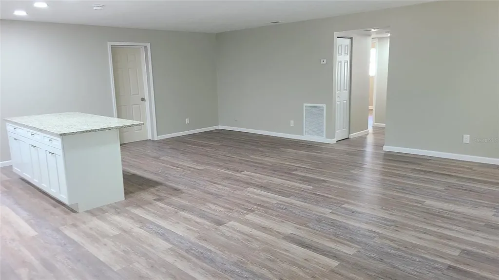 4611 W Villa Rosa Street Tampa FL 33611