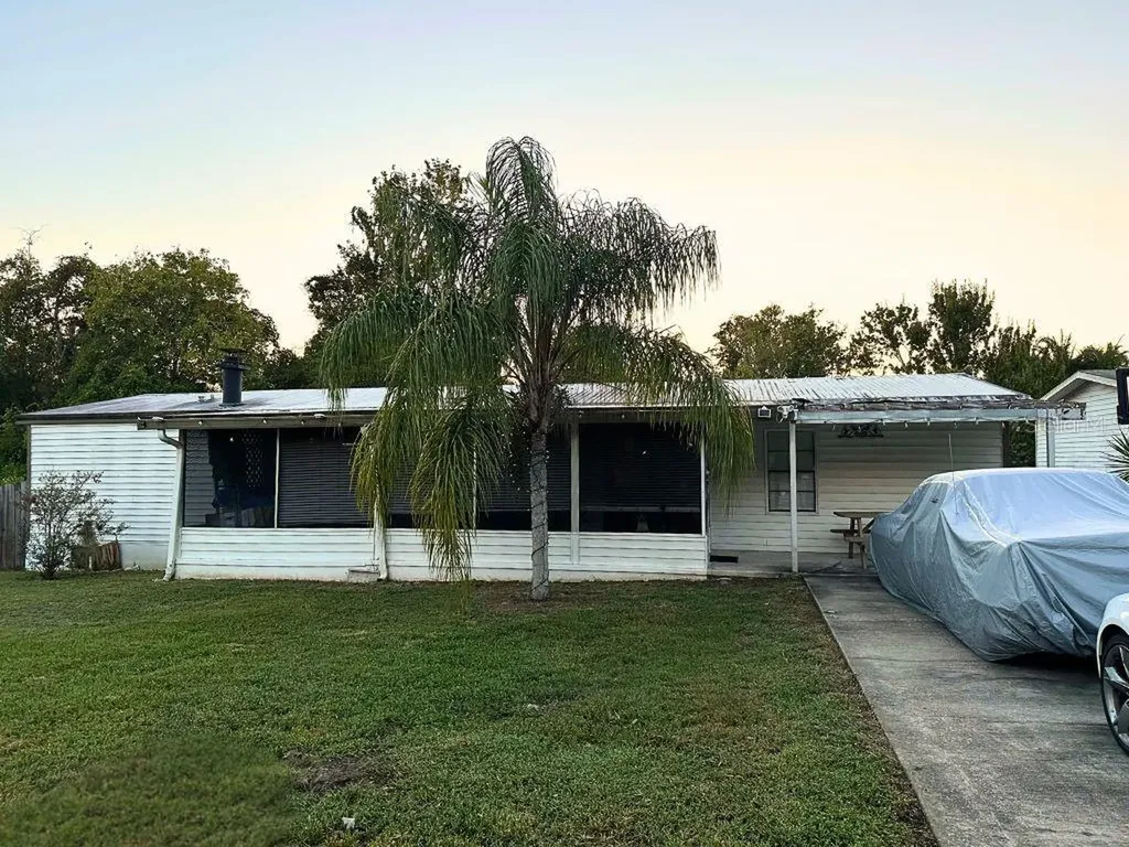 17049 Bay Avenue Montverde FL 34756