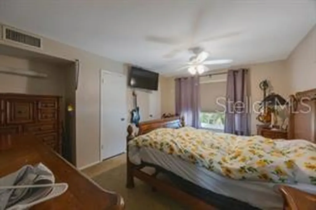 3595 41st Lane S St Petersburg FL 33711