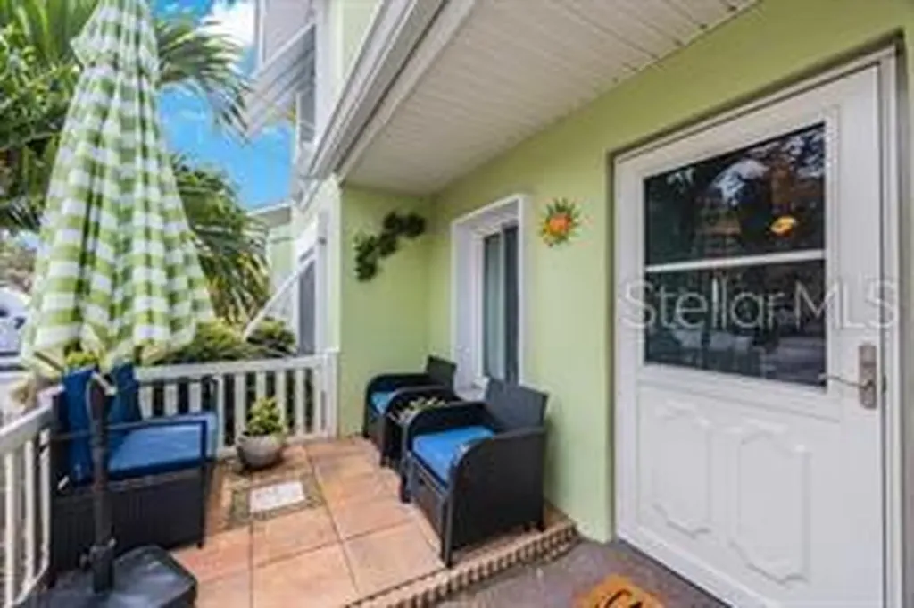 3595 41st Lane S St Petersburg FL 33711