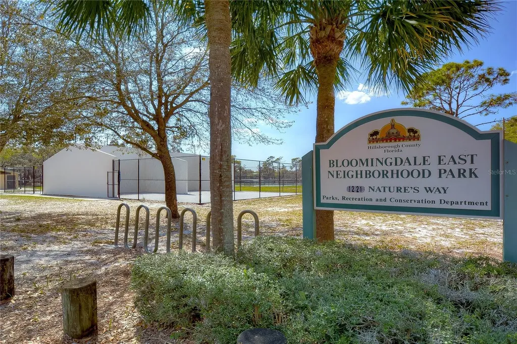 2512 Gotham Way Valrico FL 33594