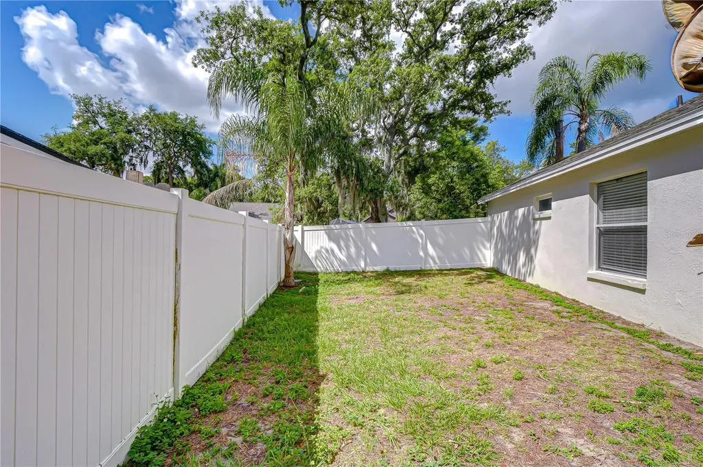 2512 Gotham Way Valrico FL 33594
