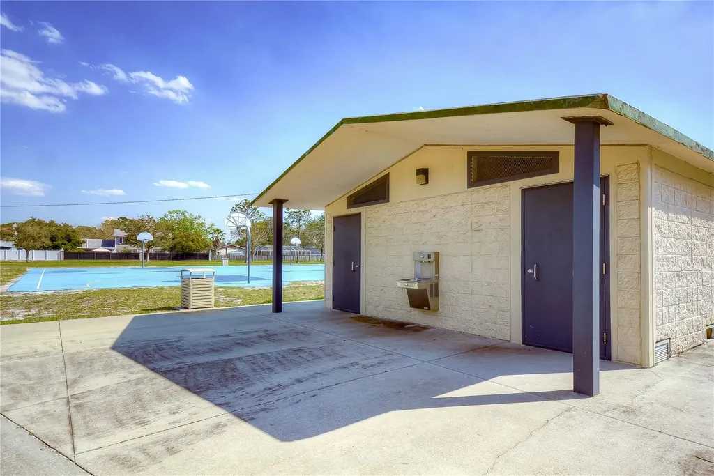 2512 Gotham Way Valrico FL 33594