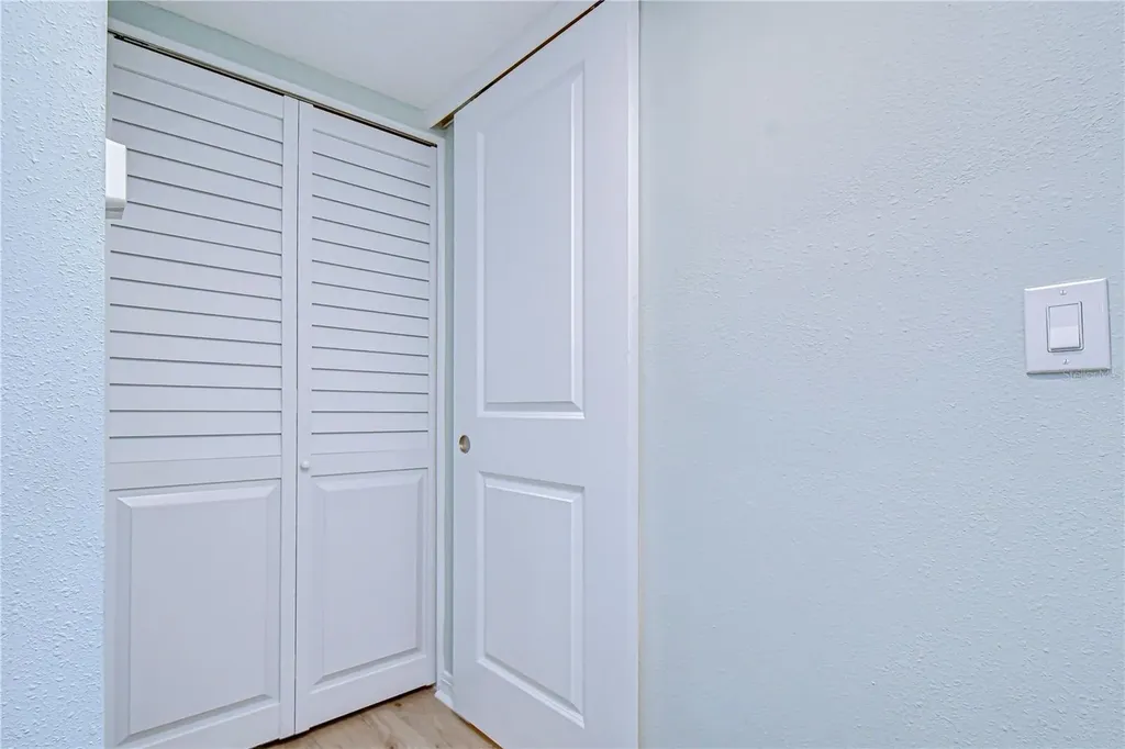 4720 Locust Street NE St Petersburg FL 33703
