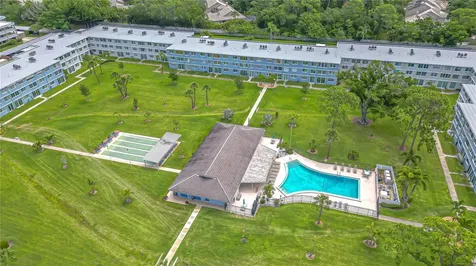4720 Locust Street NE St Petersburg FL 33703