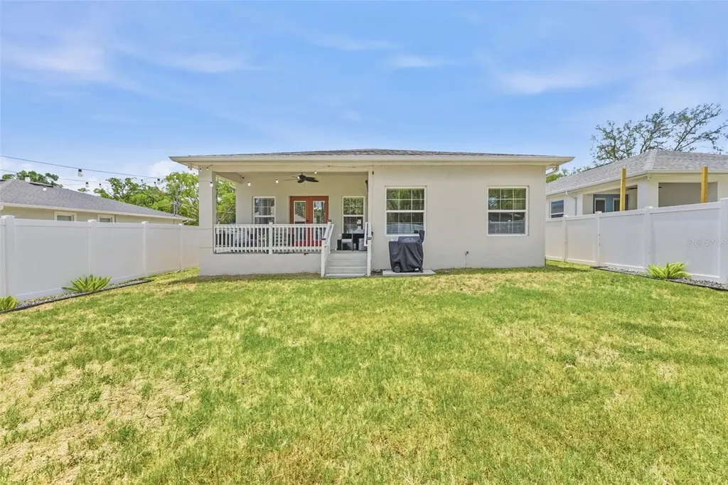 1612 E 97th Avenue Tampa FL 33612