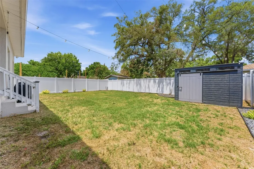 1612 E 97th Avenue Tampa FL 33612