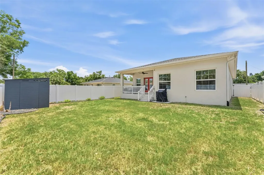 1612 E 97th Avenue Tampa FL 33612