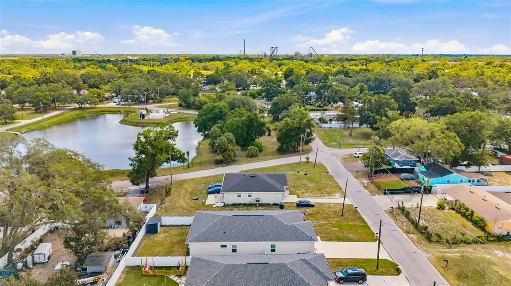 1612 E 97th Avenue Tampa FL 33612