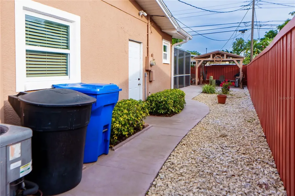 4350 37th Avenue N St Petersburg FL 33713