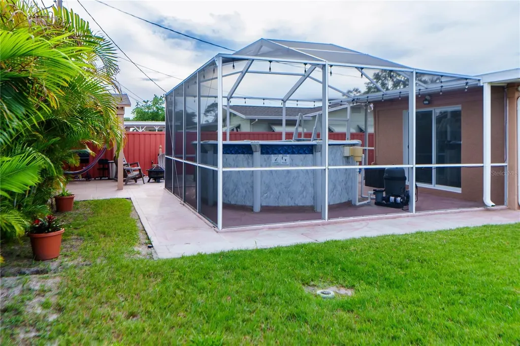4350 37th Avenue N St Petersburg FL 33713