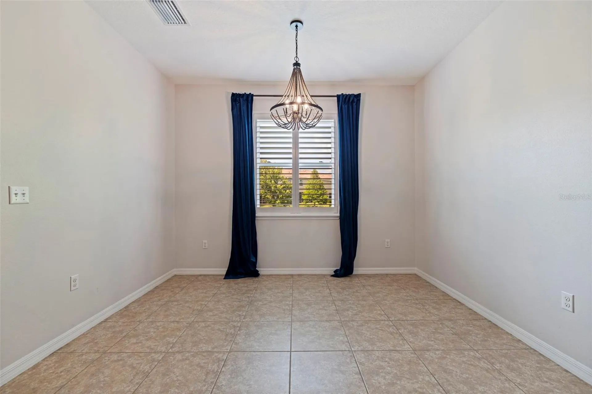 568 53rd Avenue N St Petersburg FL 33703