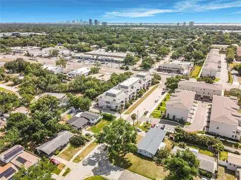 4405 W Fair Oaks Avenue Tampa FL 33611