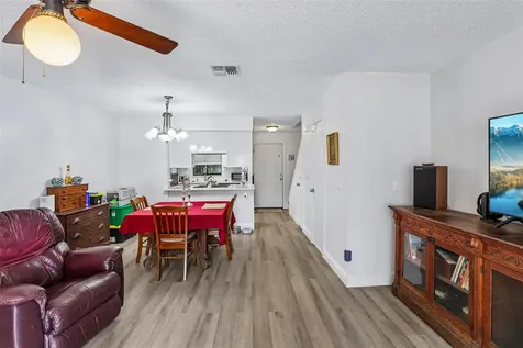 4005 Oak Limb Court Tampa FL 33614