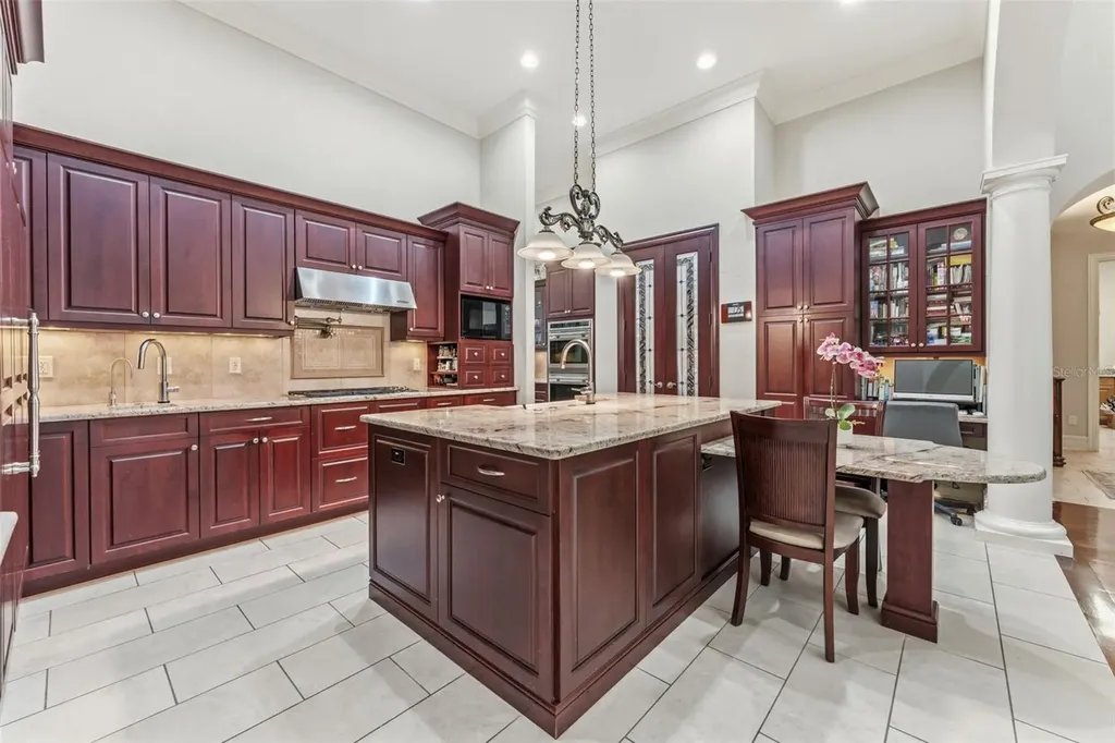 18901 Lakes Edge Way Odessa FL 33556