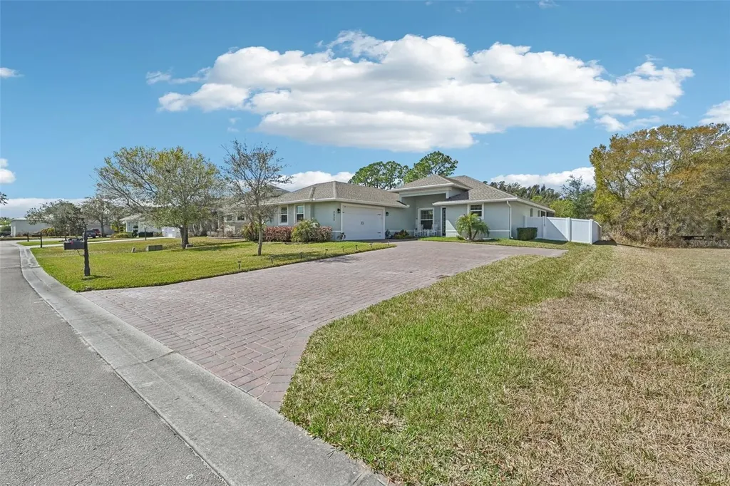 3955 Oak Hollow Avenue Vero Beach FL 32966