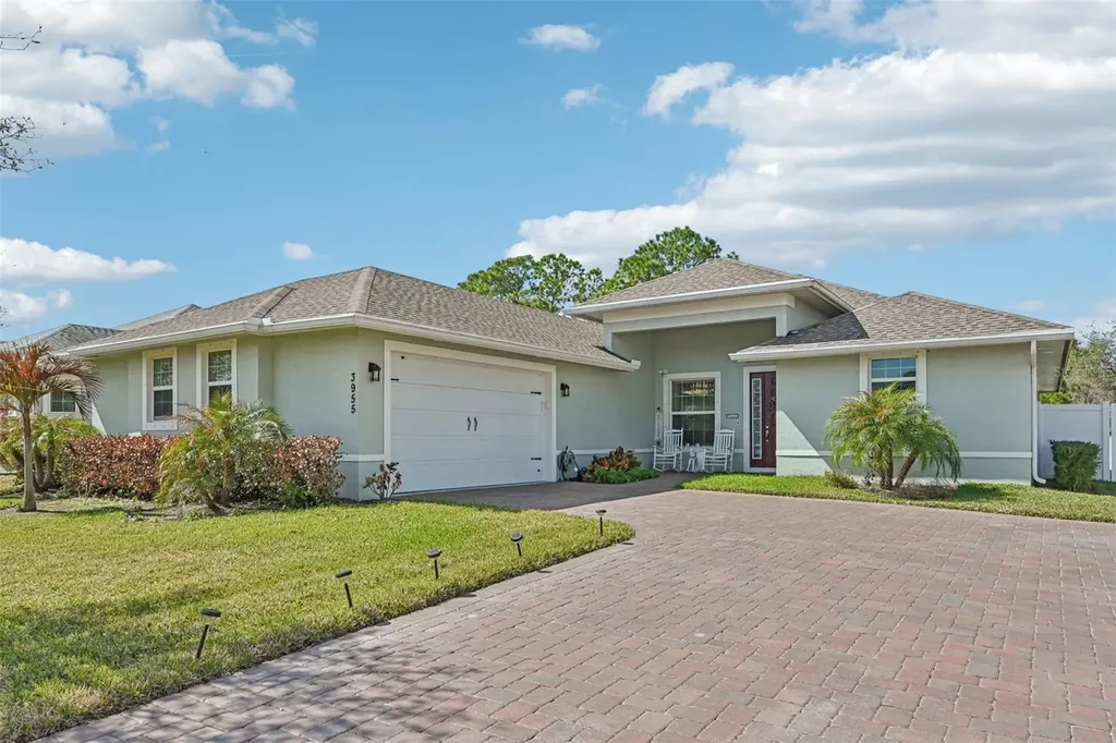 3955 Oak Hollow Avenue Vero Beach FL 32966