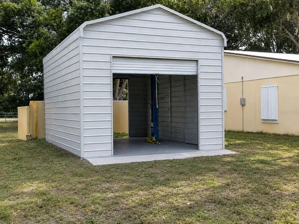 1671 Ford Road Mims FL 32754