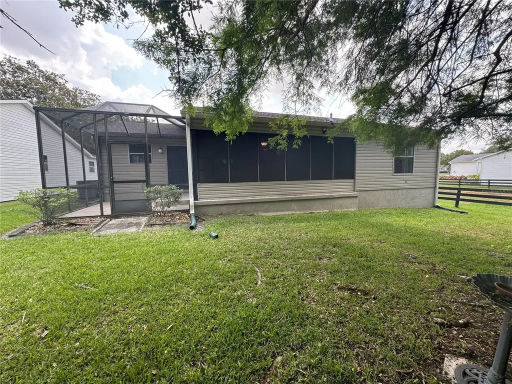 314 Juarez Way Lady Lake FL 32159