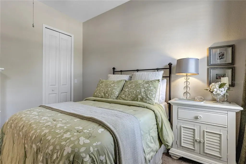 1122 Gardenshire Lane Deland FL 32724