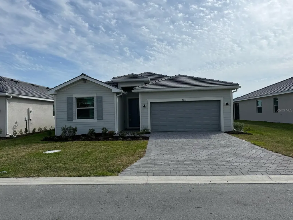 7913 Lakes Edge Lane Port Charlotte FL 33981