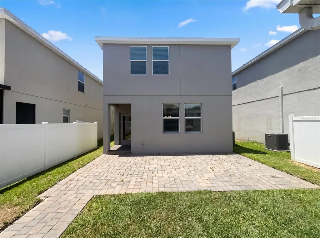 11072 Silver Surfer Alley Winter Garden FL 34787
