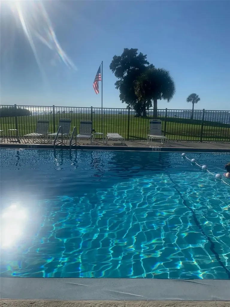 505 Windrush Bay Drive Tarpon Springs FL 34689